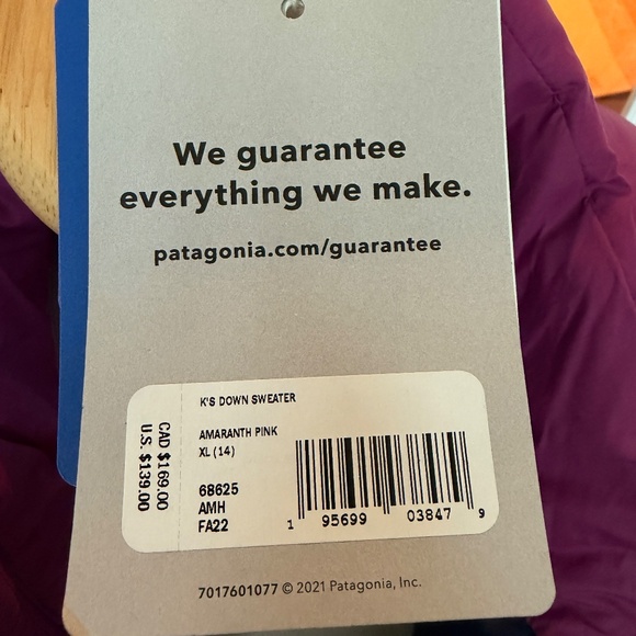 Patagonia Girls Down Sweater Jacket (XL), NWT - Picture 4 of 5